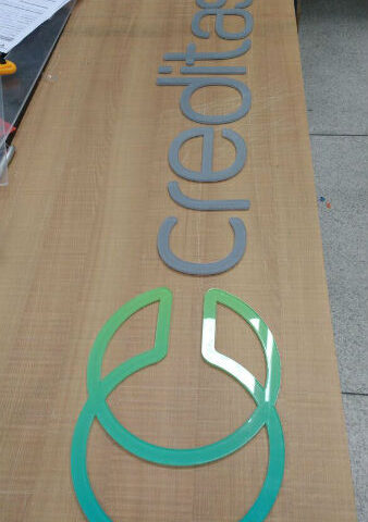 Letras para Fachada em Acrílico