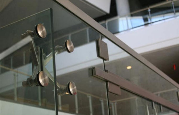 Fechamento em Spyder Glass