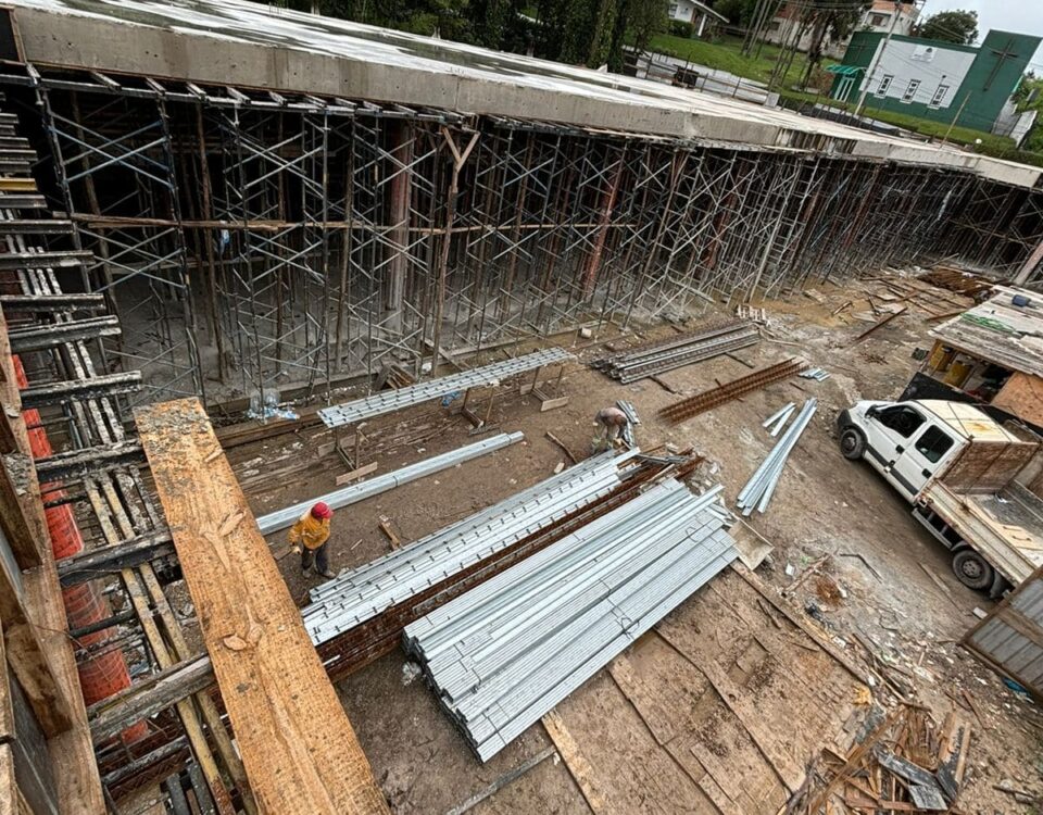 Escoramento para laje Zona Norte