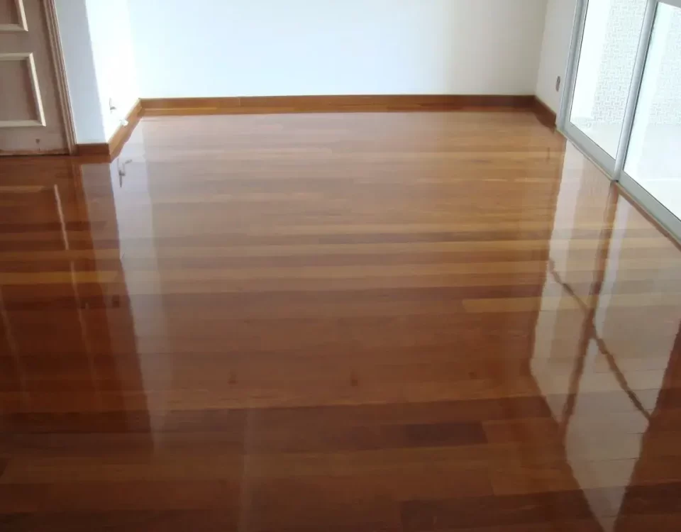 Piso de Madeira Maciço Preço