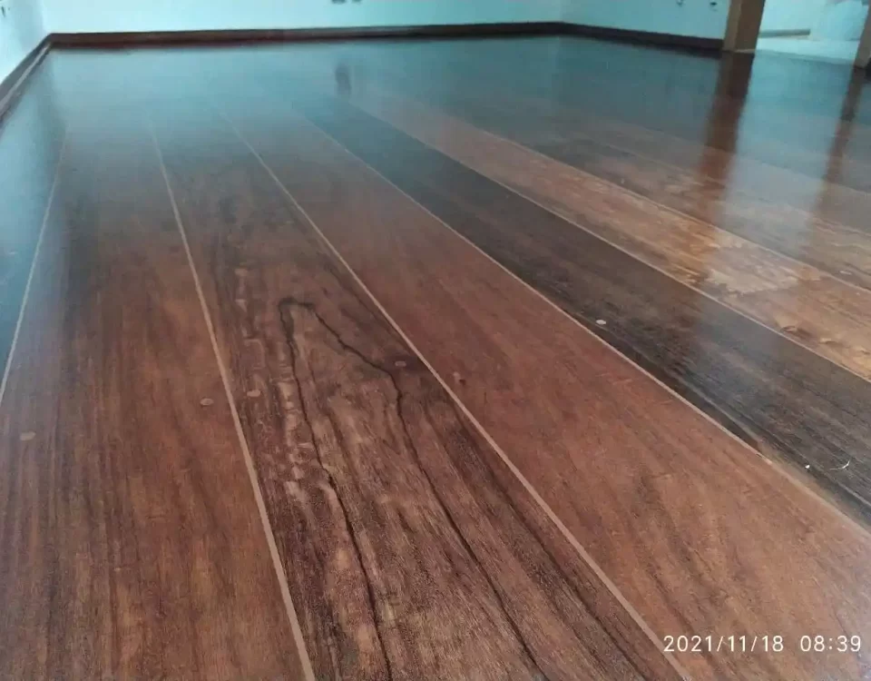 Raspagem de Piso de Madeira