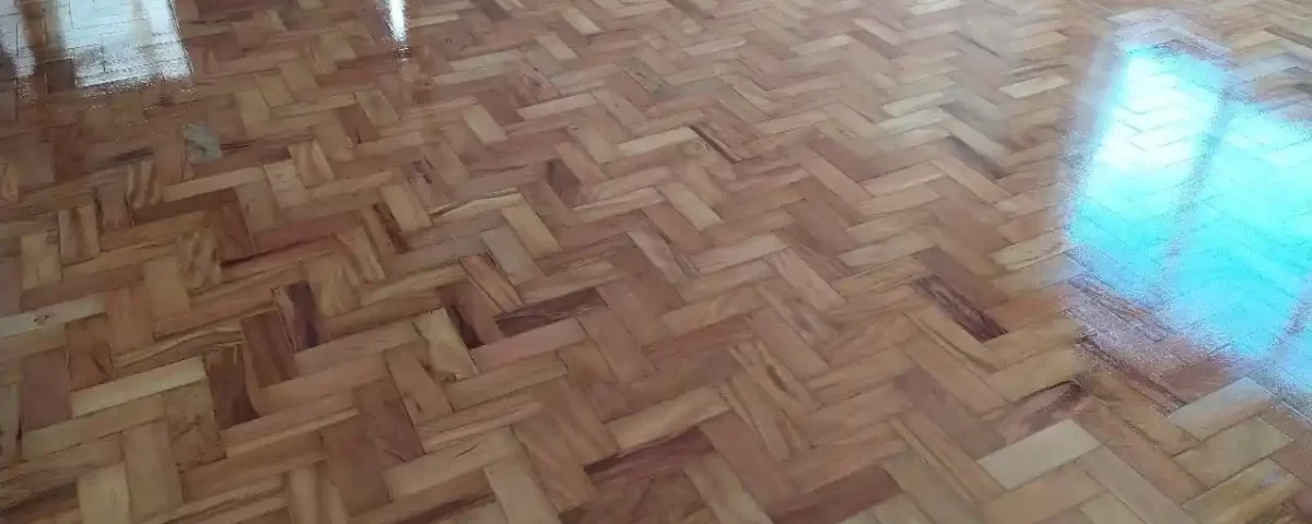 Reforma de Tacos de Madeira