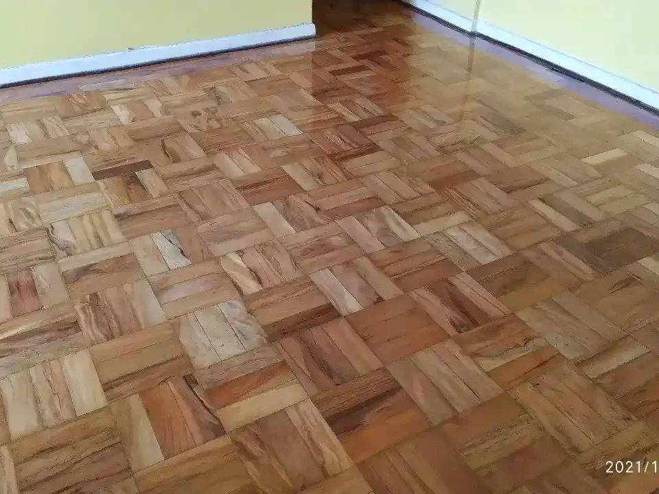 Restauração de Deck de Madeira