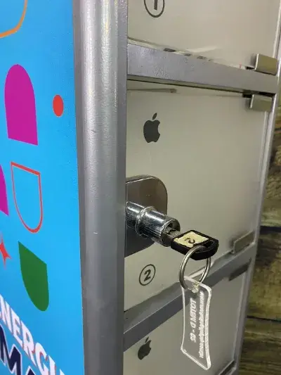 Torre Carregadora de Celular