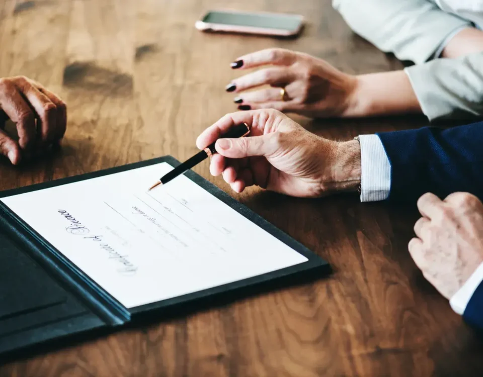 Advocacia contra juros altos de bancos e financeiras