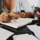 Advogado em elaboração de contratos cíveis e mercantis