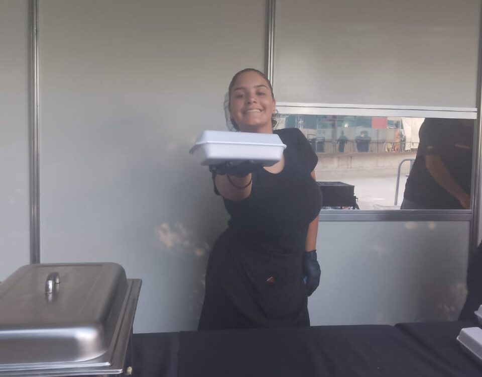 Garçom para Festas Barato