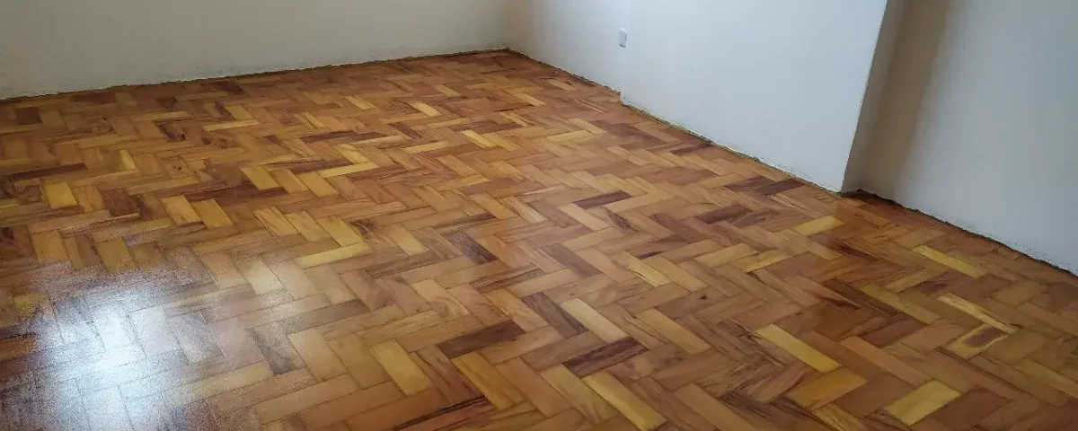 Raspadora de Piso de Madeira